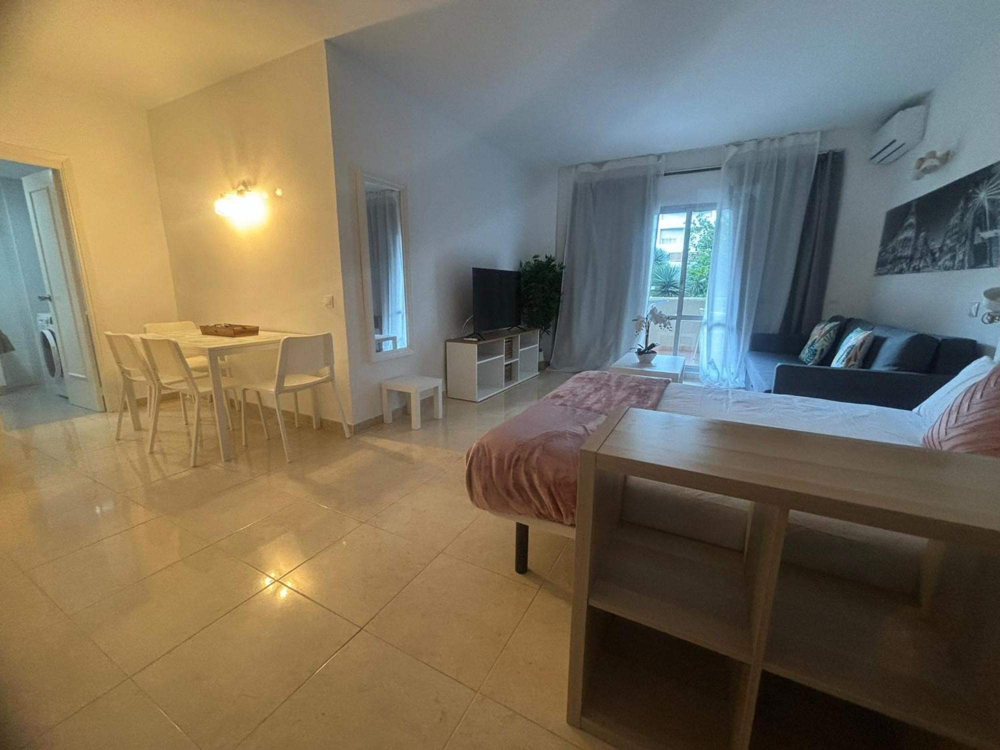 Apartment Deluxe En Benalbeach By Benalnova *